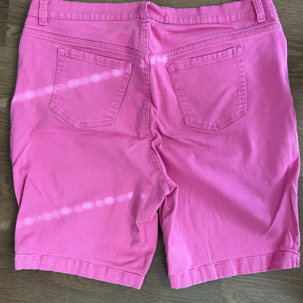Gloria Vanderbilt Vibrant Pink Women's Bermudas - Picture 3 of 4